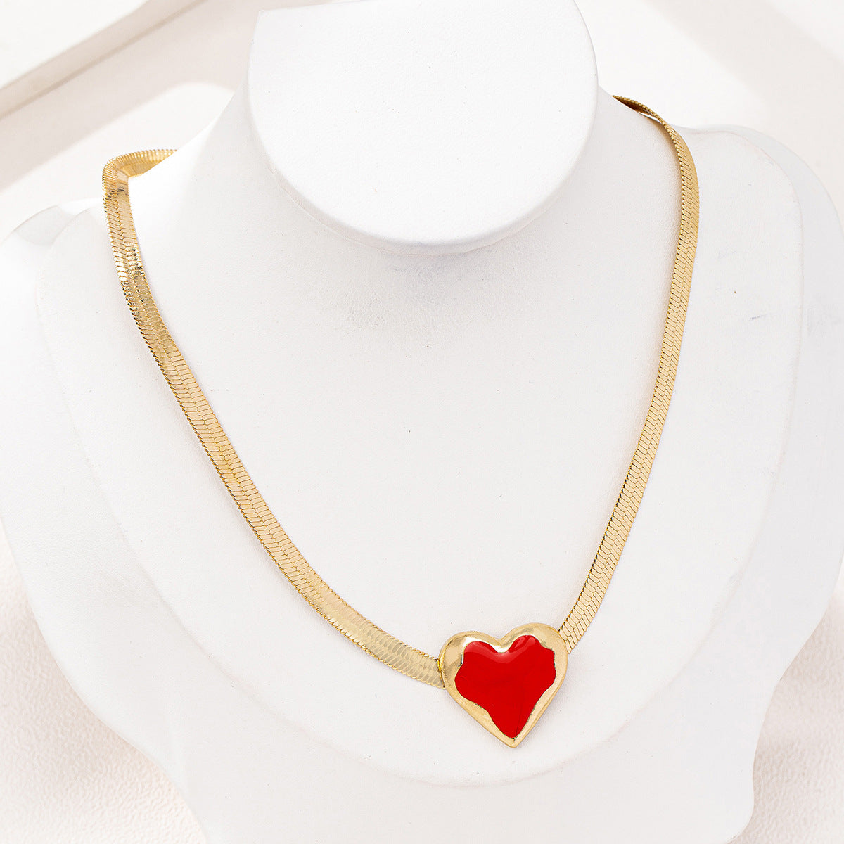 Planderful Vienna Verve Necklace – Fashionable Drip Love Pendant