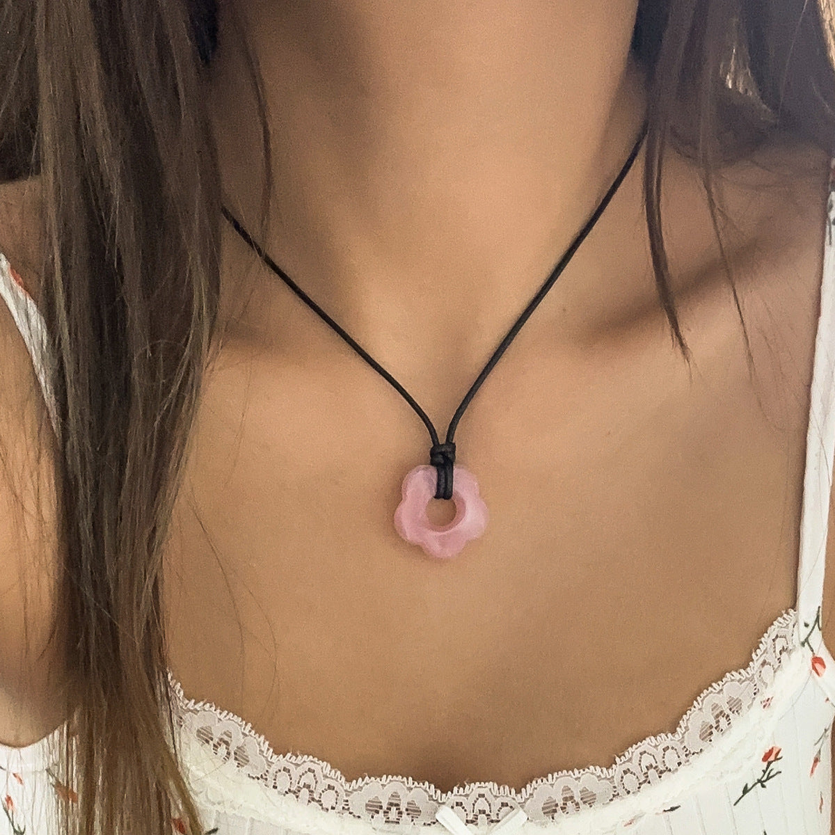 Pastoral Flower Pendant Necklace - Vienna Verve Collection