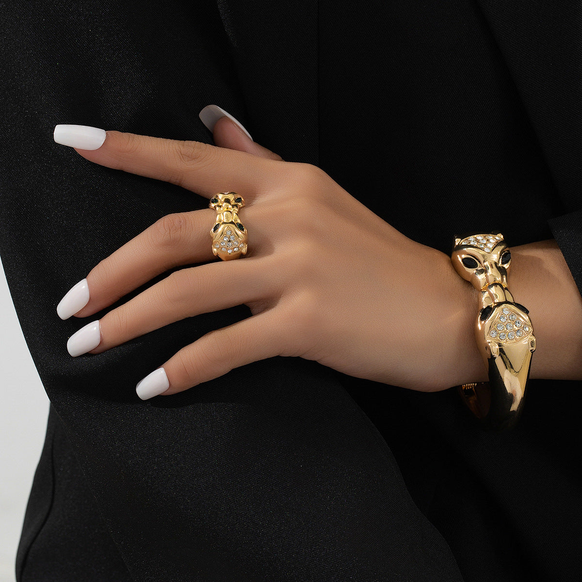 Fashionable Leopard Head Jewelry Set for Women by Planderful