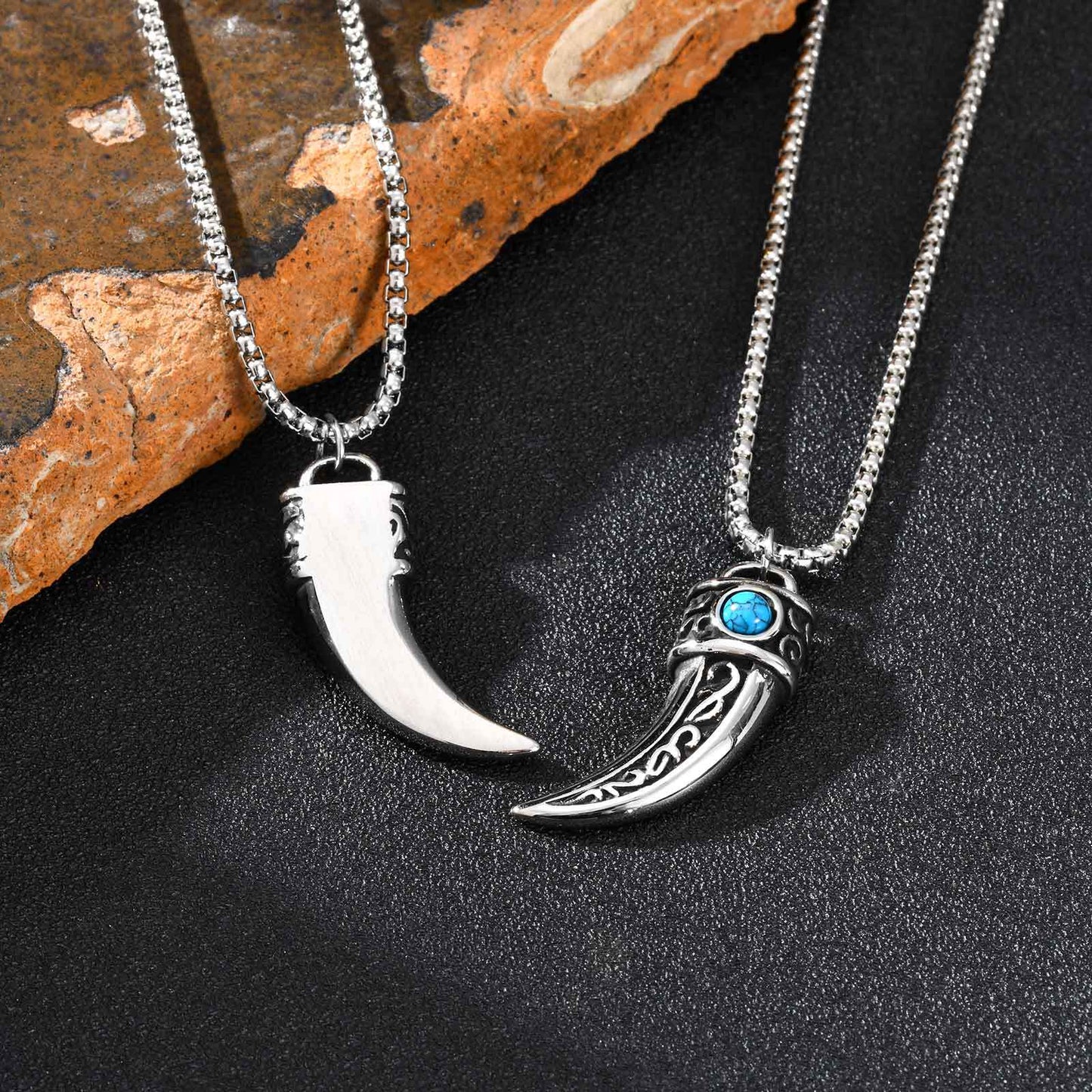 Planderful Mens Stainless Steel Turquoise Horn Necklace