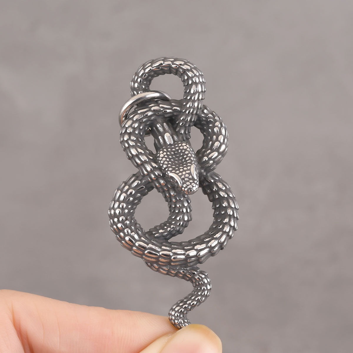 Planderful Stainless Steel Snake Pendant Necklace Unisex Everyday Edge Gift For Women And Men