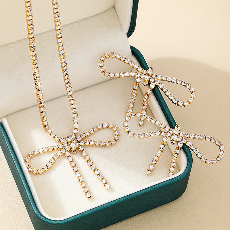 Elegant Retro Women's Jewelry Set by Planderful Vienna Verve