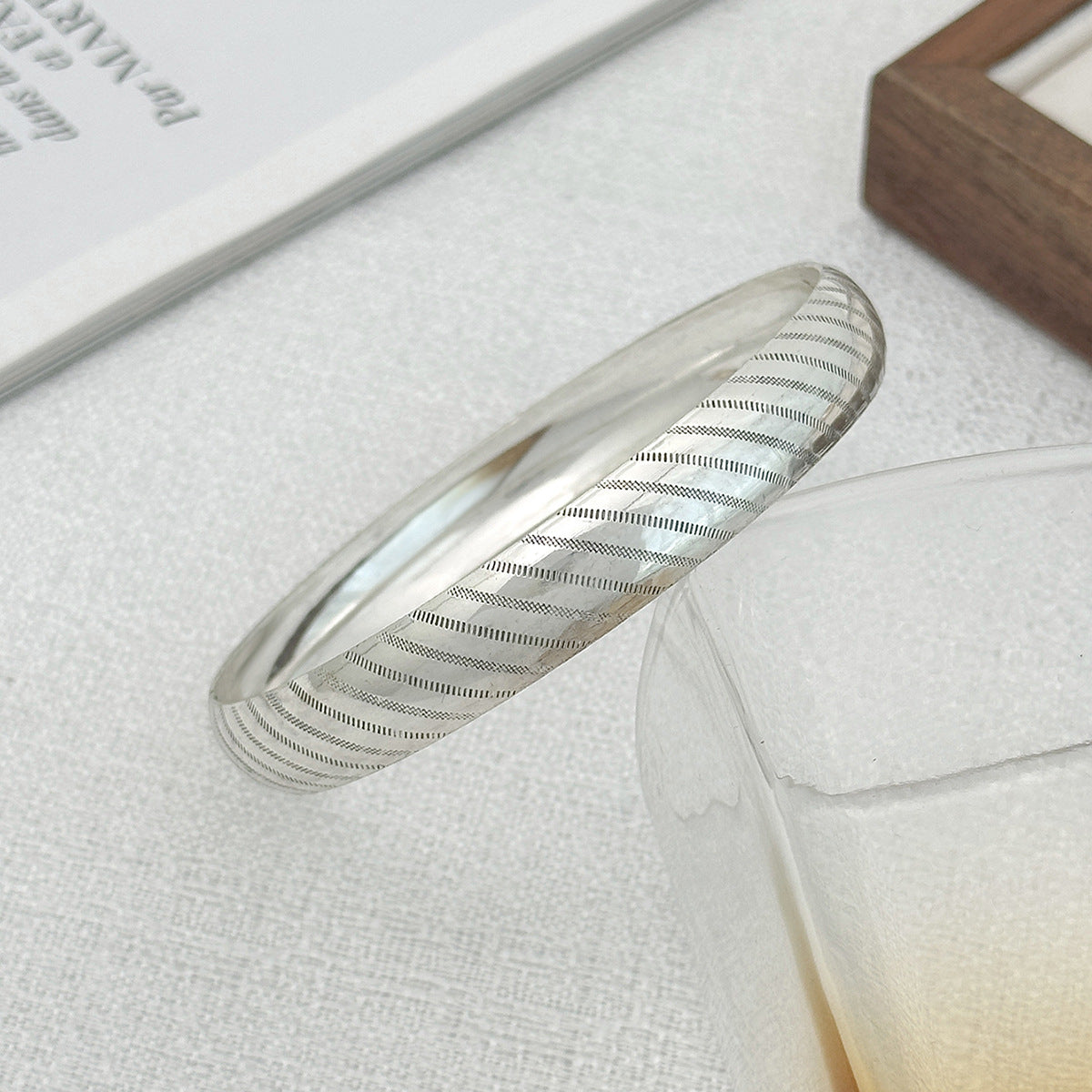 Planderful Geometric Arm Bracelet Vienna Verve Irregular Striped Design For Women Versatile Statement Jewelry
