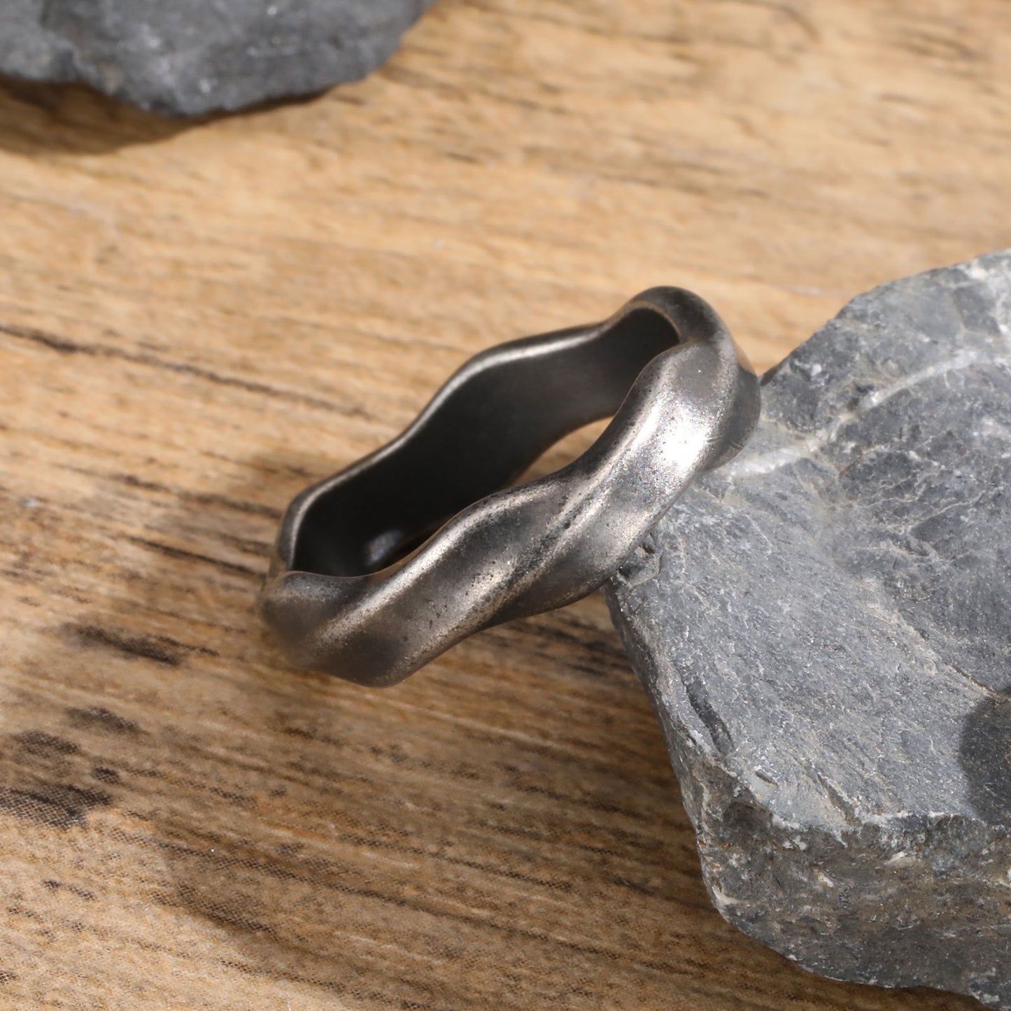 Men's Vintage Grey Stainless Steel Mobius Ring Jewelry