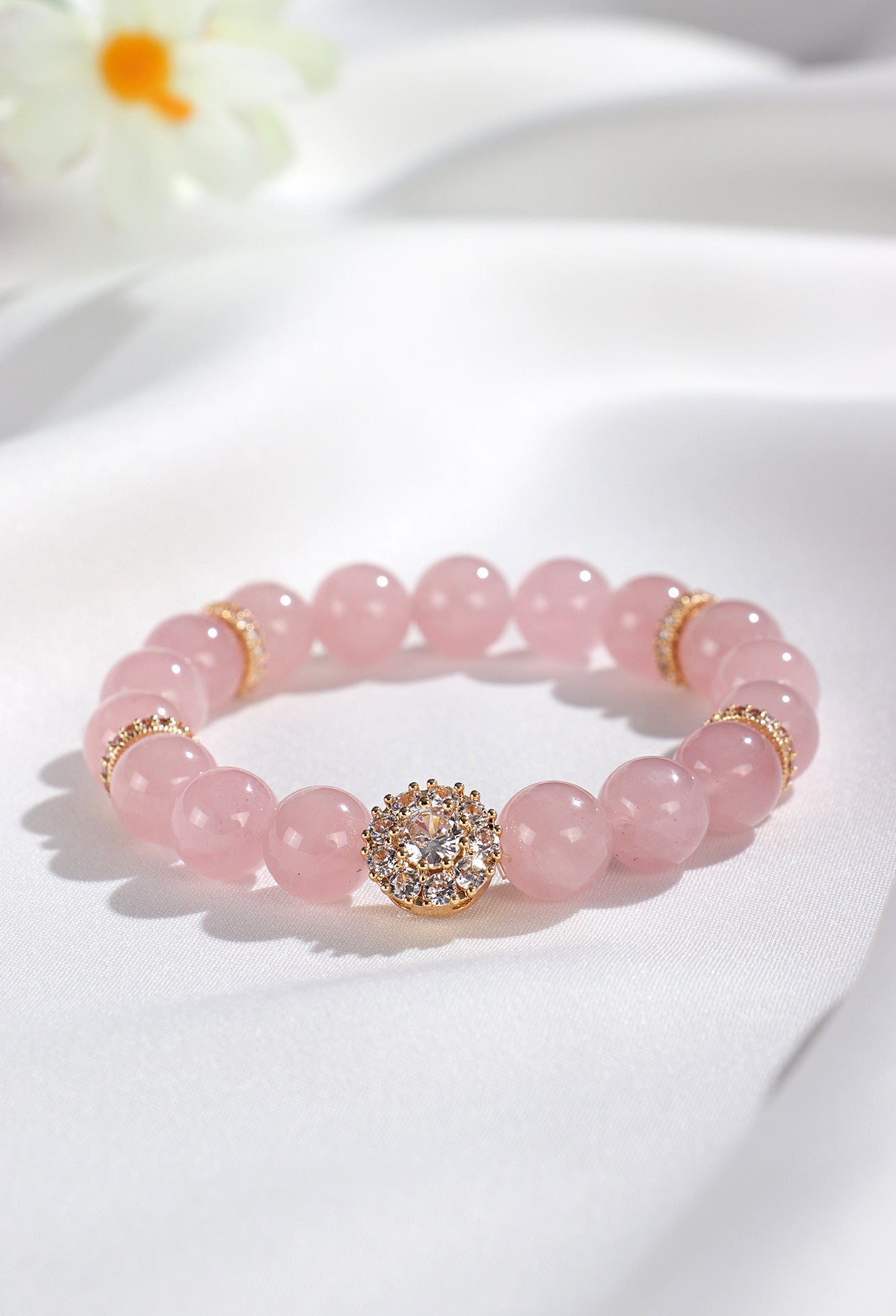 Planderful Fortune's Favor Bracelet – Fresh and Sweet Peach Blossom Design
