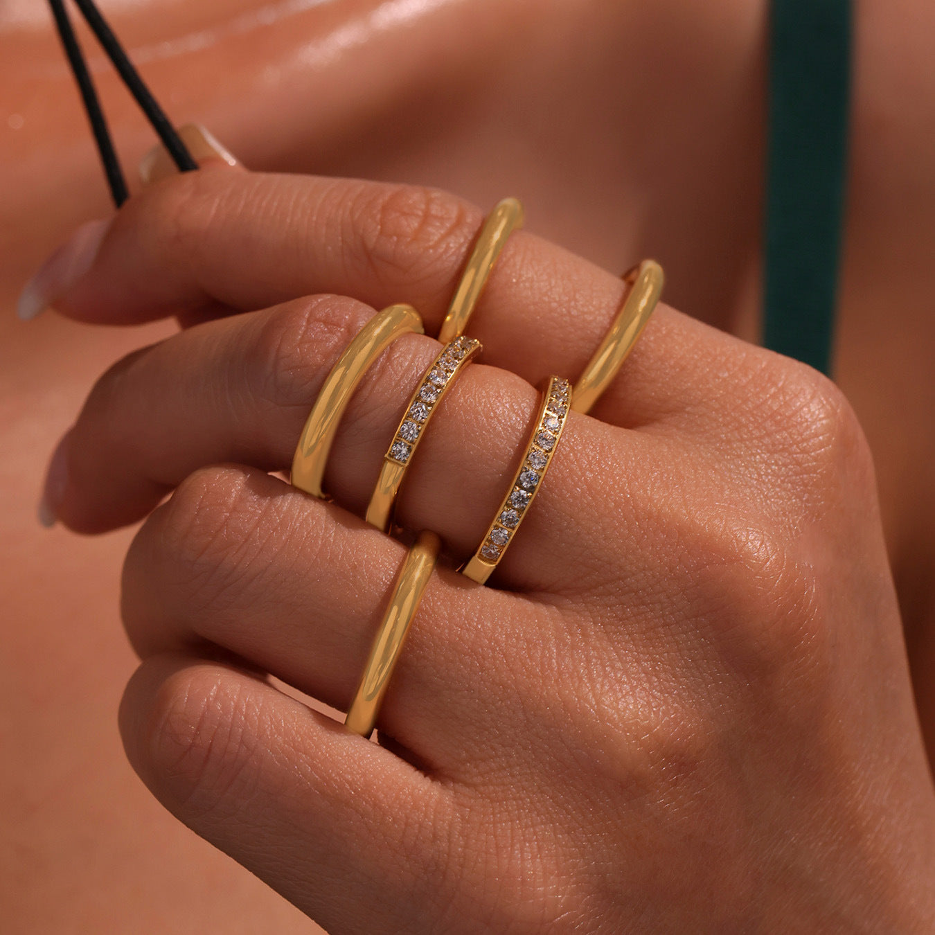 Planderful Zircon Ring Stackable For Everyday Commuters