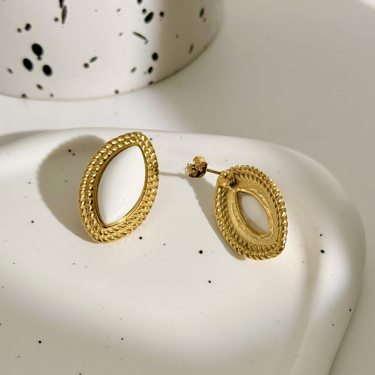 Planderful Vienna Verve Stainless Steel Stud Earrings Retro Lace Design For Women Statement Jewelry