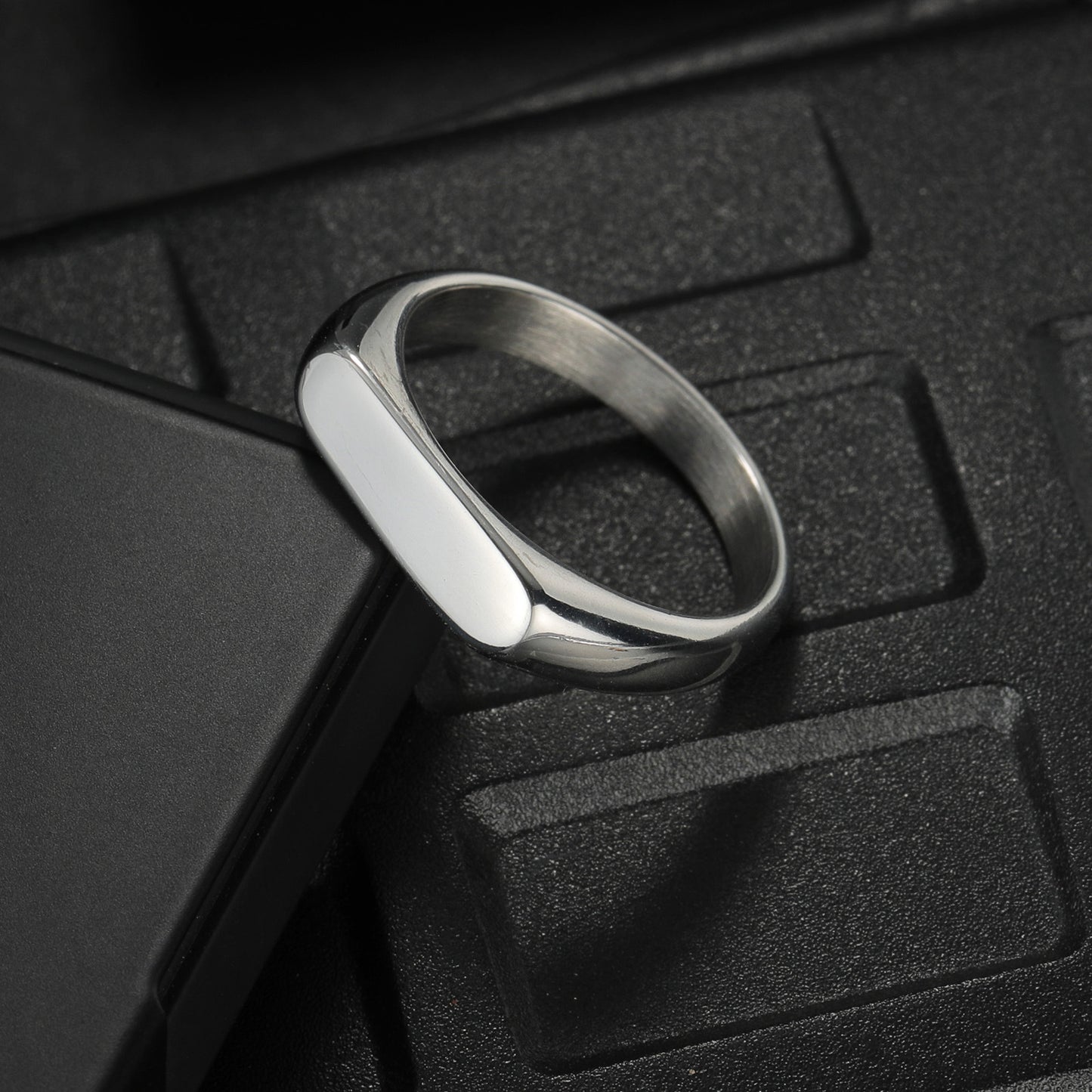 Planderful Everyday Genie Titanium Steel Ring 4mm Band For Women And Men Unisex Wedding Jewelry