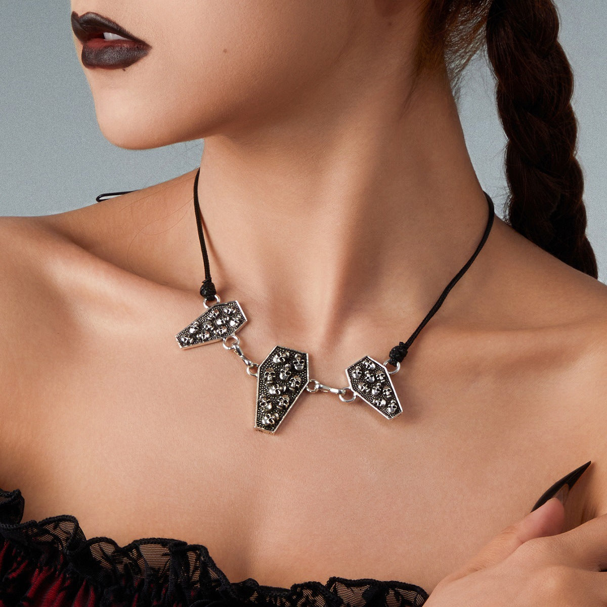 Gothic Skull Pendant Choker Necklace