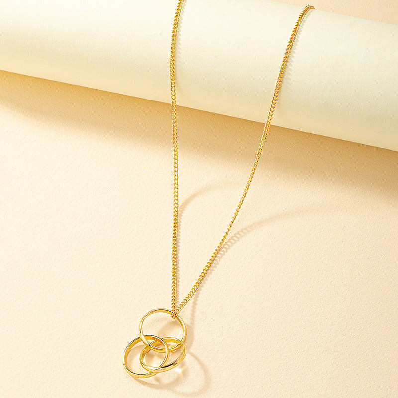 Chic Vienna Verve Necklace Set with Unique Interlocking Pendants