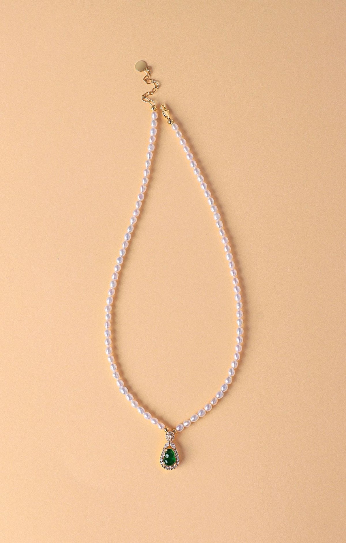 Freshwater Pearl Gourd Pendant Necklace