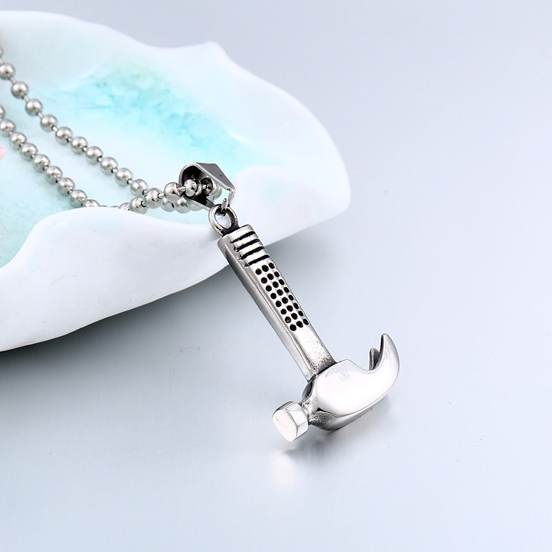 Custom Retro Stainless Steel Hammer Pendant for Men - Stylish Titanium Steel Jewelry Wholesale