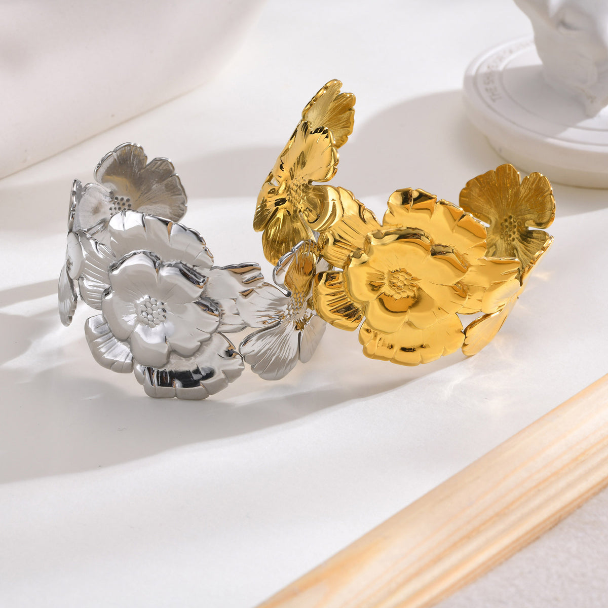 Flower Adjustable Stainless Steel Bracelet for Women