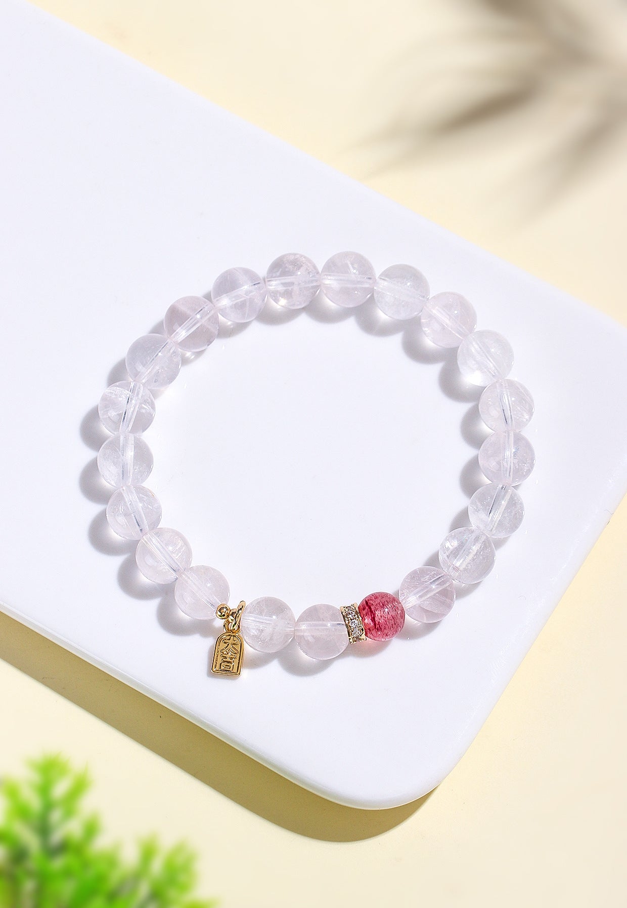 Planderful Fortune's Favor Bracelet – Sweet Strawberry Crystal Design
