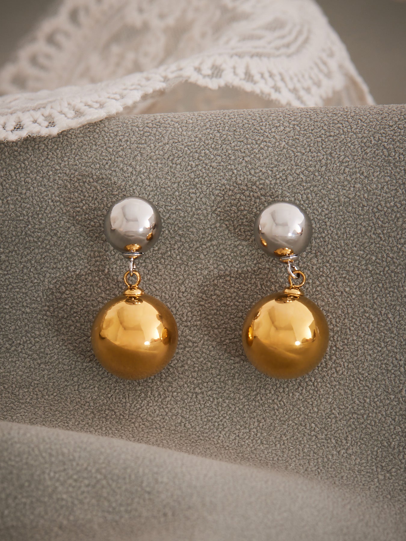 Planderful Hollow Ball Earrings 18K Gold Plated For Women