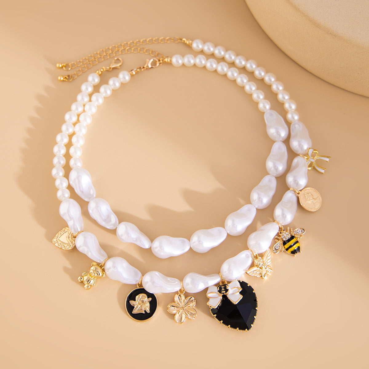 Planderful Vienna Verve Necklace – Exaggerated Bee Pendant with Imitation Pearls