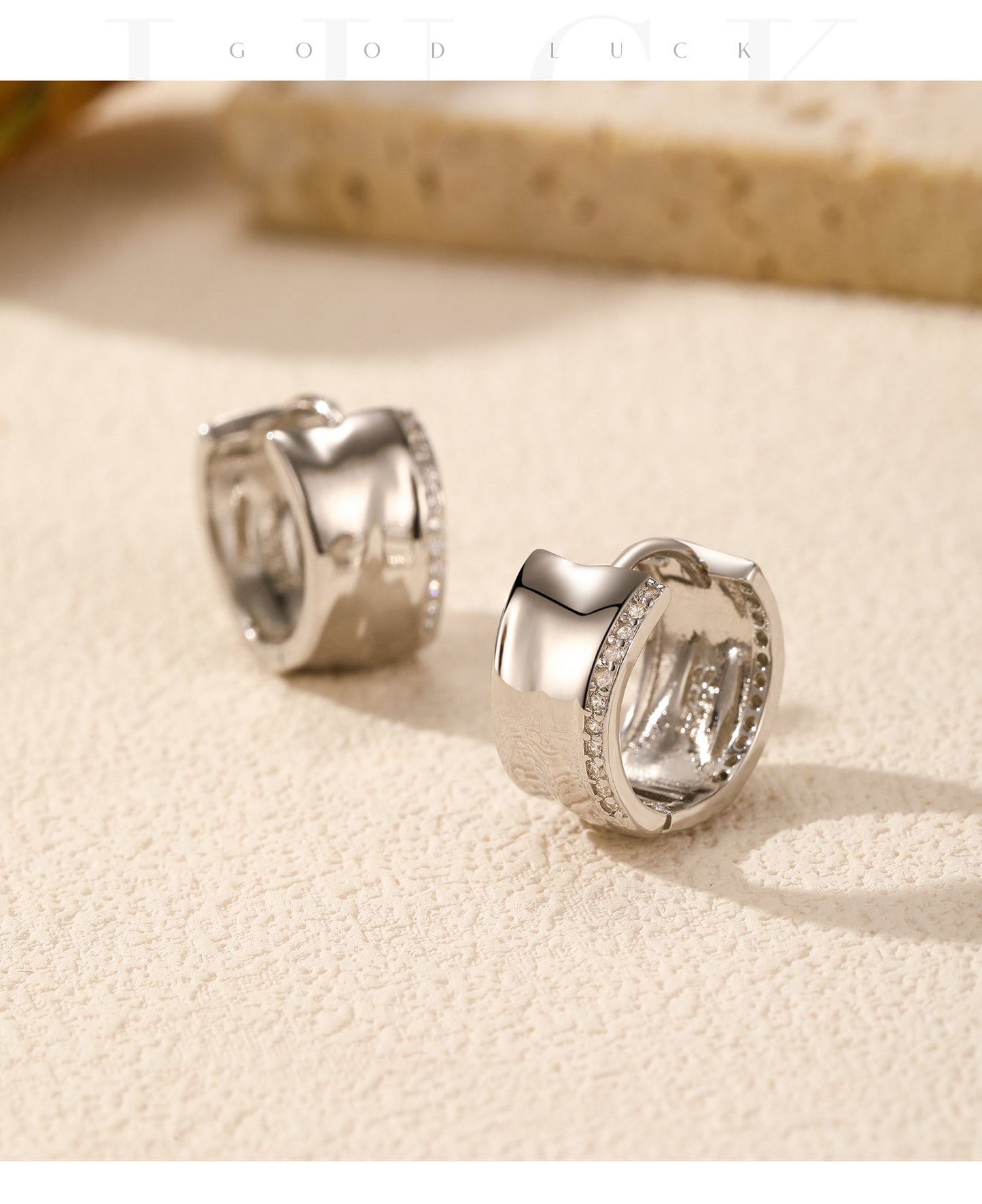 Planderful Everyday Genie Earrings – Elegant Zircon-Encrusted Design