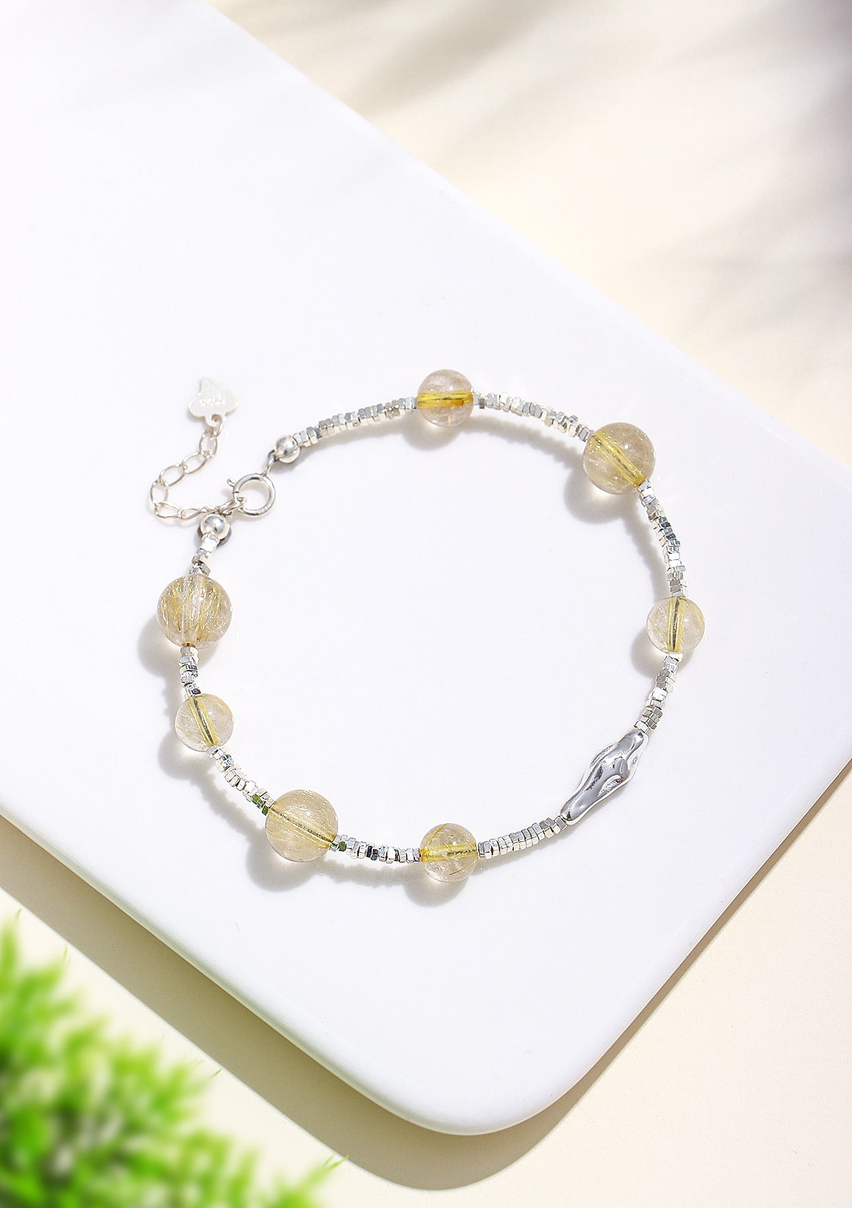 Planderful Fortune's Favor Bracelet – Fresh and Sweet Crystal Design