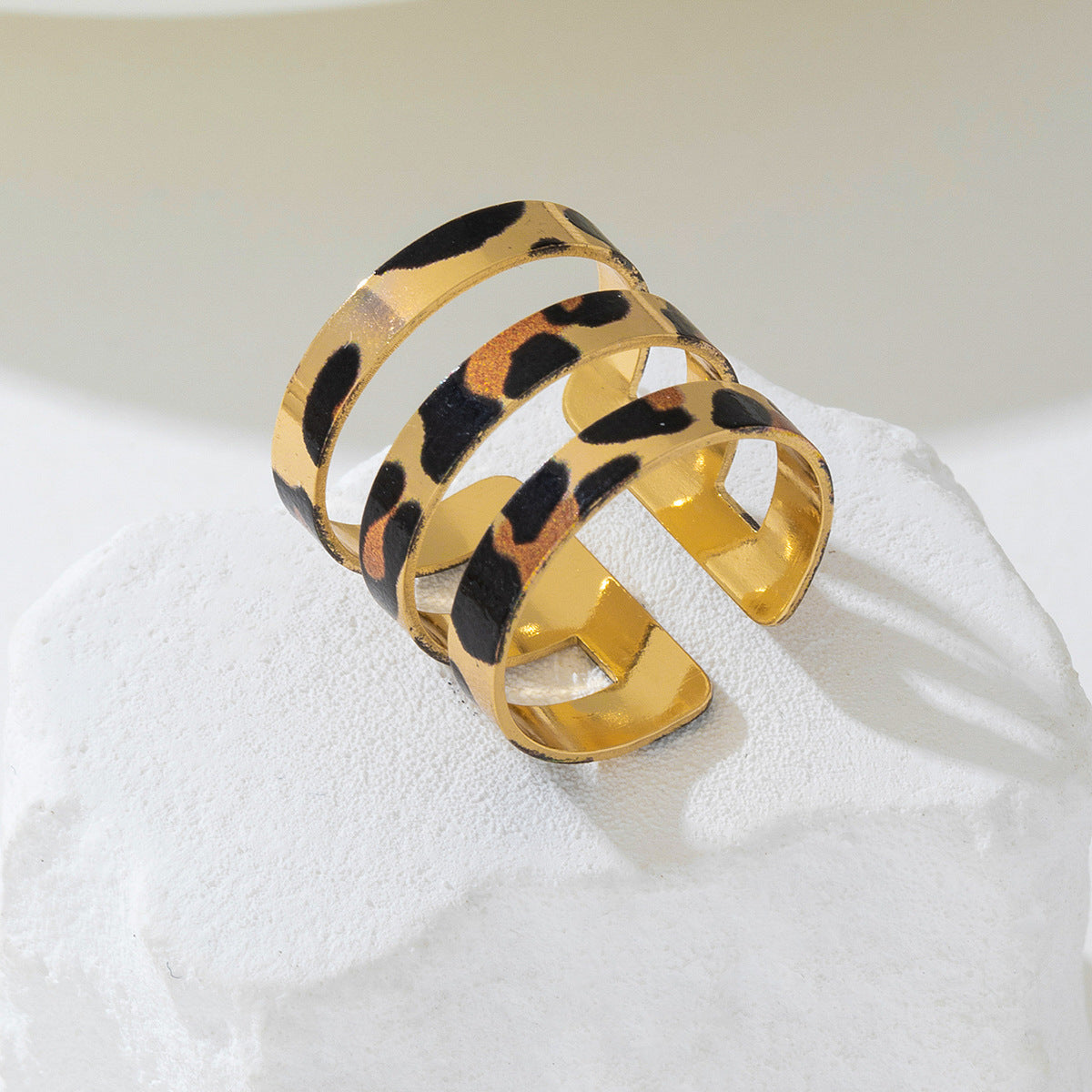 Planderful Vienna Verve Jewelry Set – Fashionable Leopard Print Design