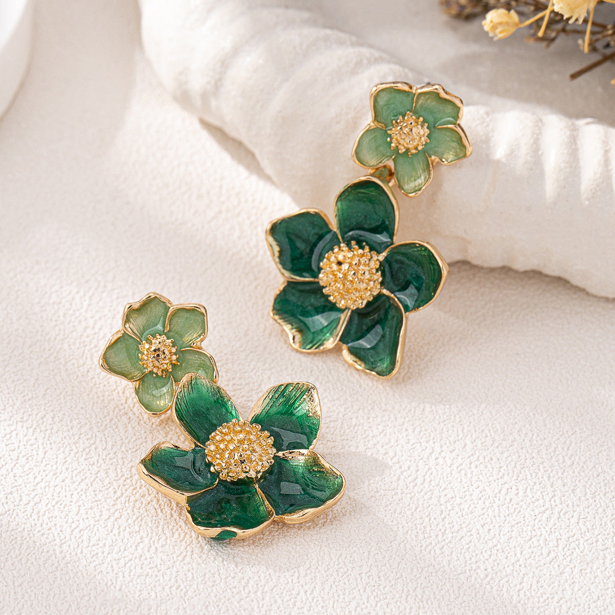 Planderful Vienna Verve Earrings – Simple and Sweet Everyday Accessories