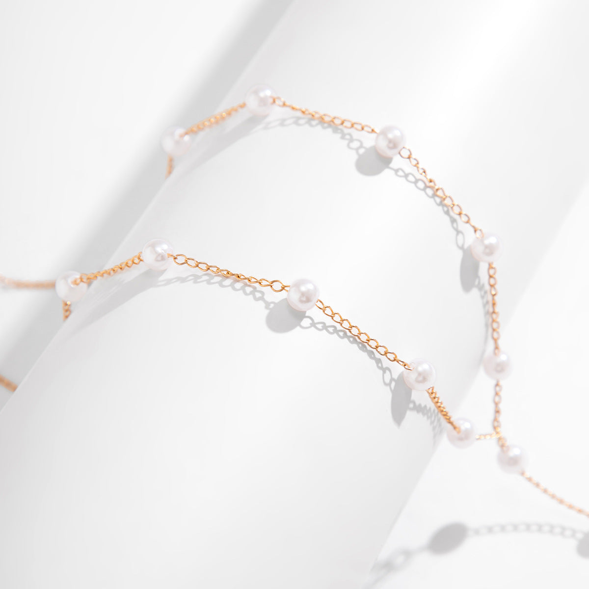 Portrait & Pearl-Style Y-Fringe Necklace