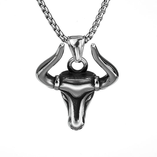 Retro Stainless Steel Men's Pendant Glossy Bullhead Necklace