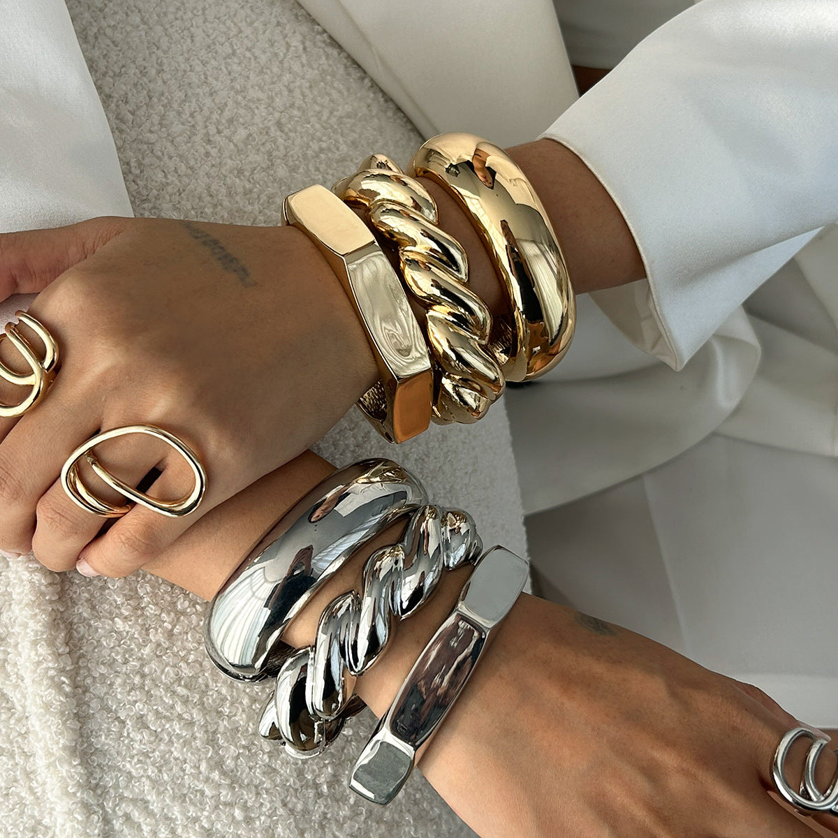 Planderful Vienna Verve Bracelet – Retro Hexagonal Geometric Design