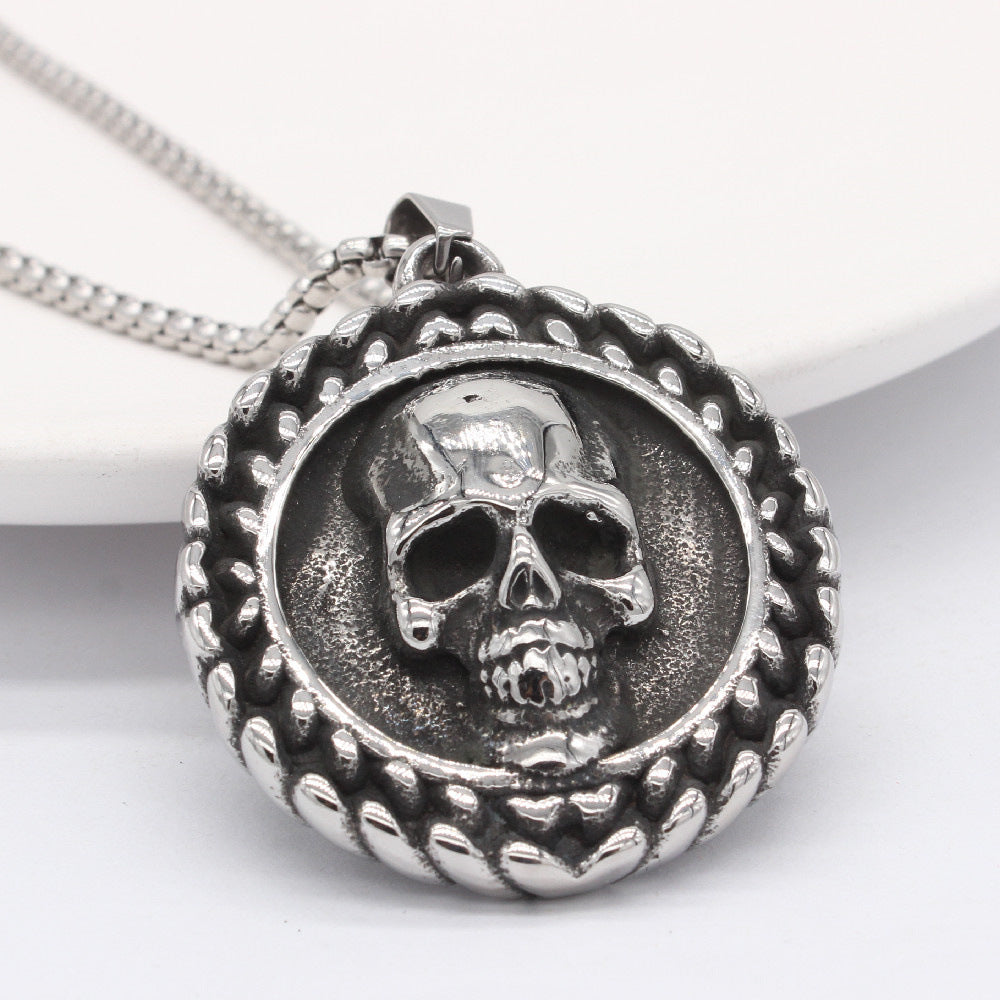 Planderful Titanium Skull Pendant Unisex Retro Style Jewelry For Men Protection Statement