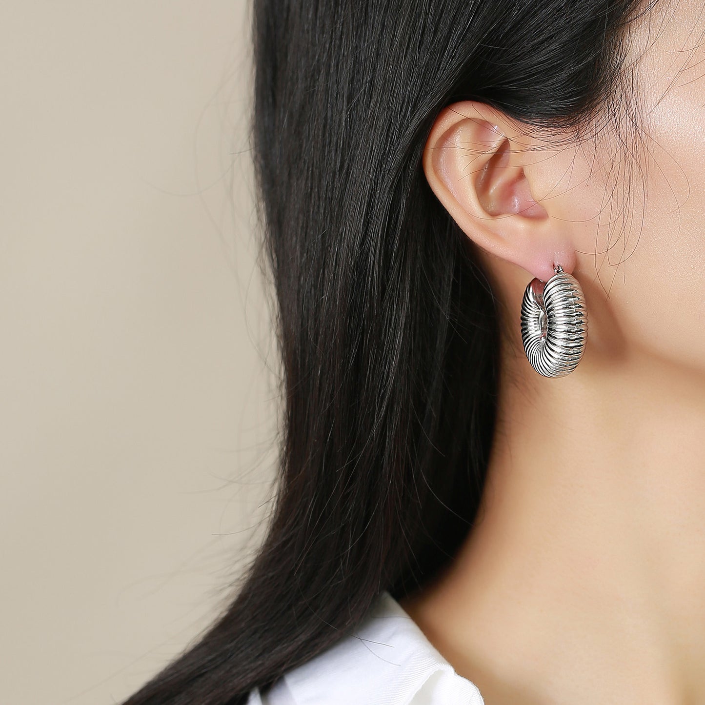 Titanium Steel Hollow Earrings Golden C-Shaped Jewelry Wholesale