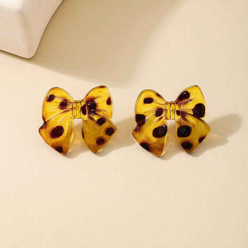 Planderful Vienna Verve Bow Stud Earrings – Fashionable Acrylic Leopard Print