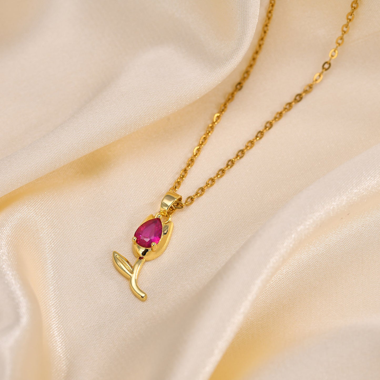 Red Water Drop Zircon Tulip Pendant Necklace for Ladies Copper