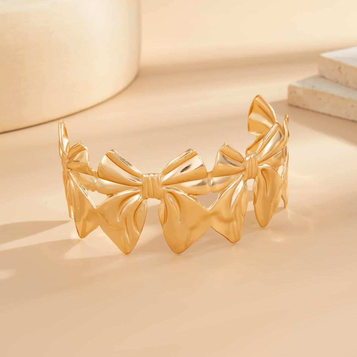 Planderful Vienna Verve Adjustable Splicing Bow Open Arm Bracelet For Women Elegant Versatile Statement Jewelry