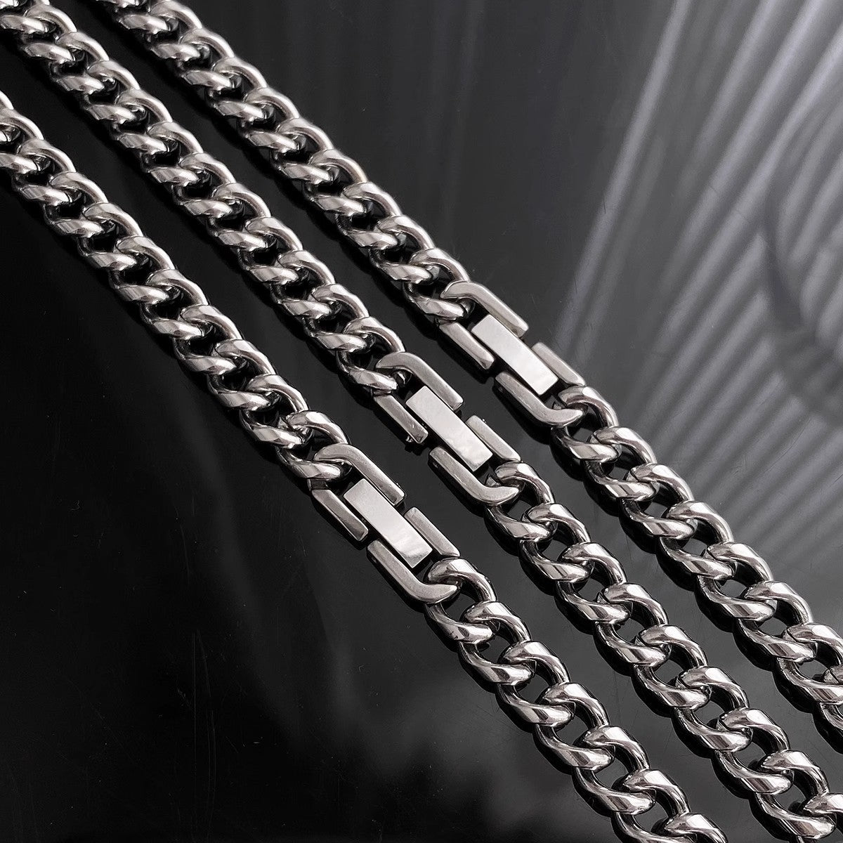 Planderful Jewelry Mens Cuban Link Necklace Stainless Steel Chain Hip Hop Style Everyday Wear