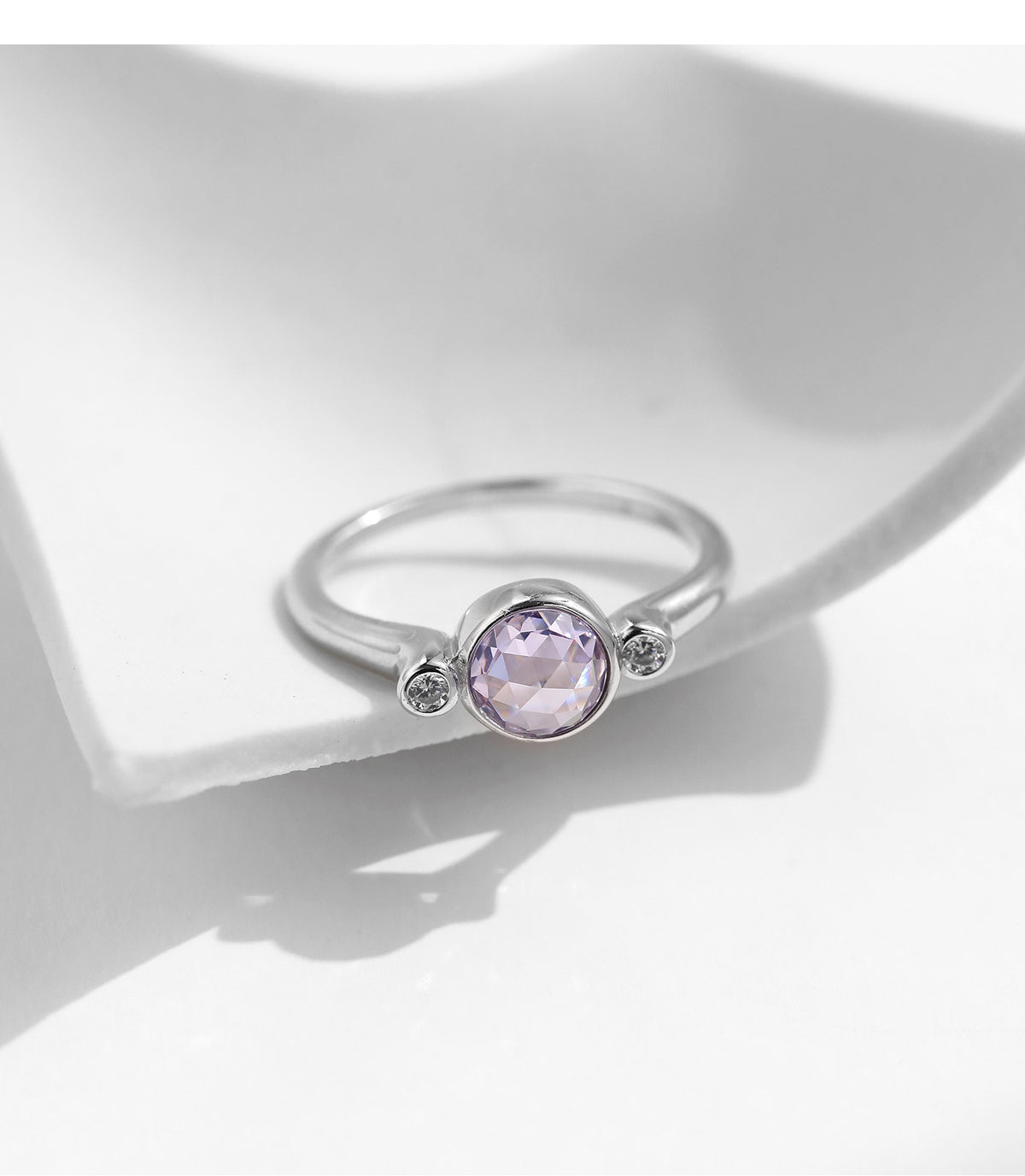925 Sterling Silver Faceted Zircon Vintage Ring
