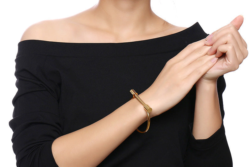 Personalized Hipster Titanium Steel Horseshoe Buckle Bracelet