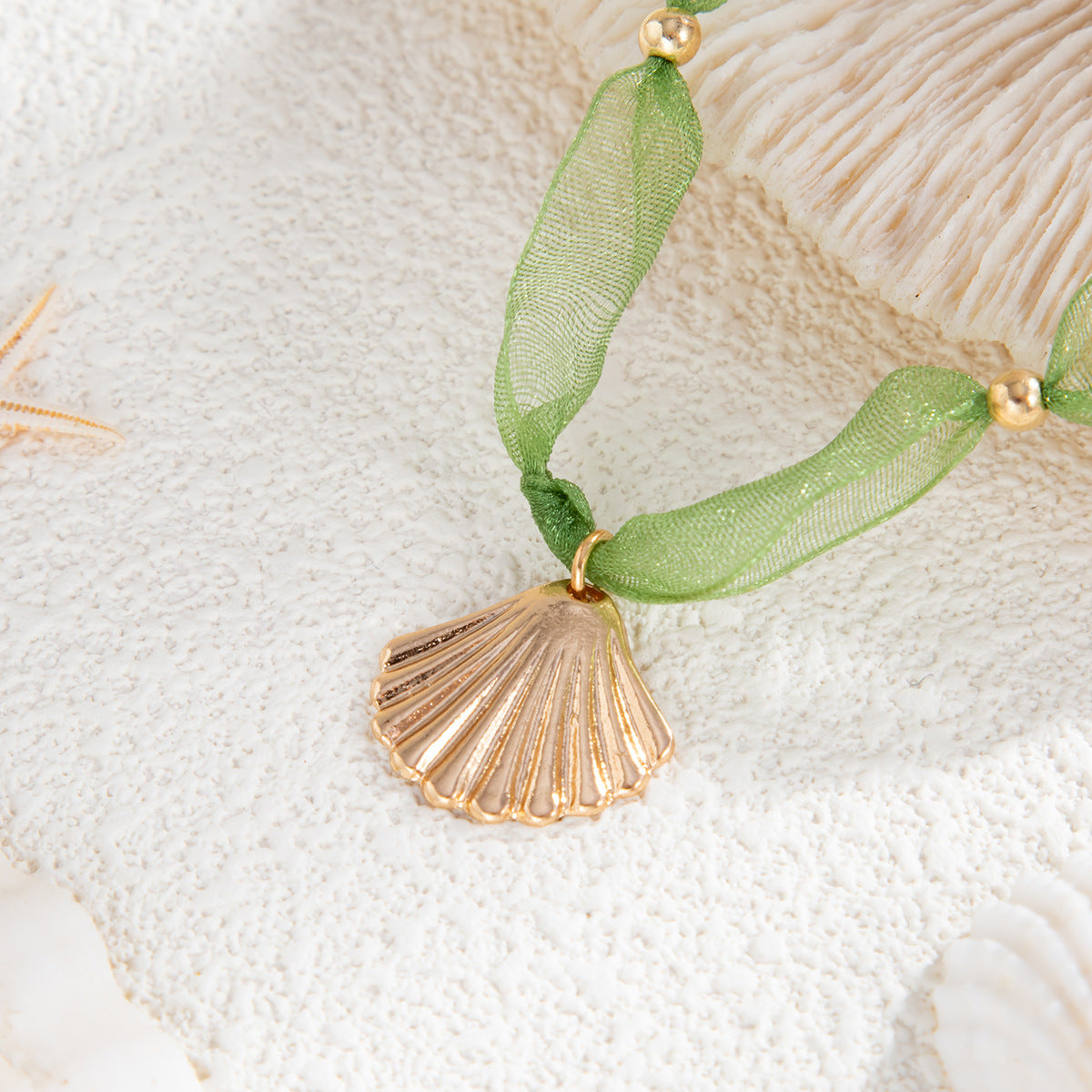 Planderful Vienna Verve Necklace – Stylish Beach-Inspired Starfish Pendant