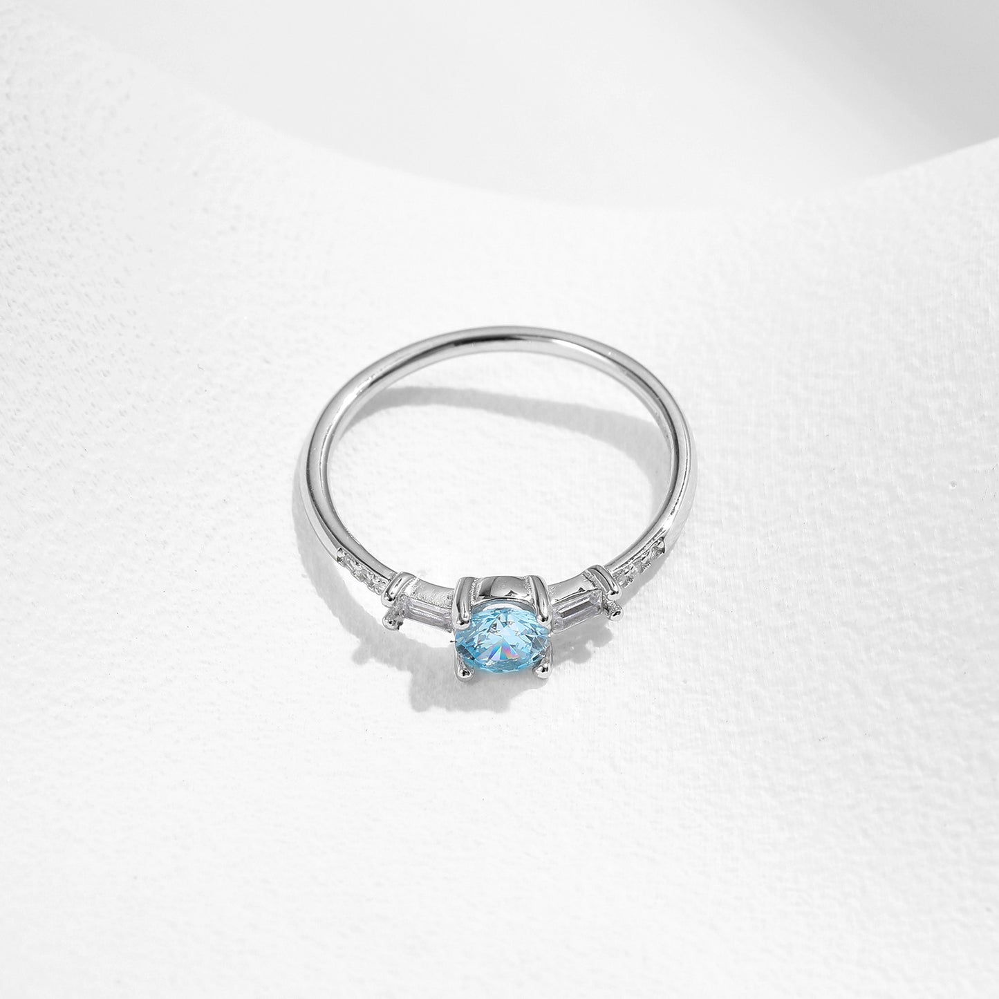 Planderful Everyday Genie Ring – Exquisite Zircon Set with Sparkling Crystals