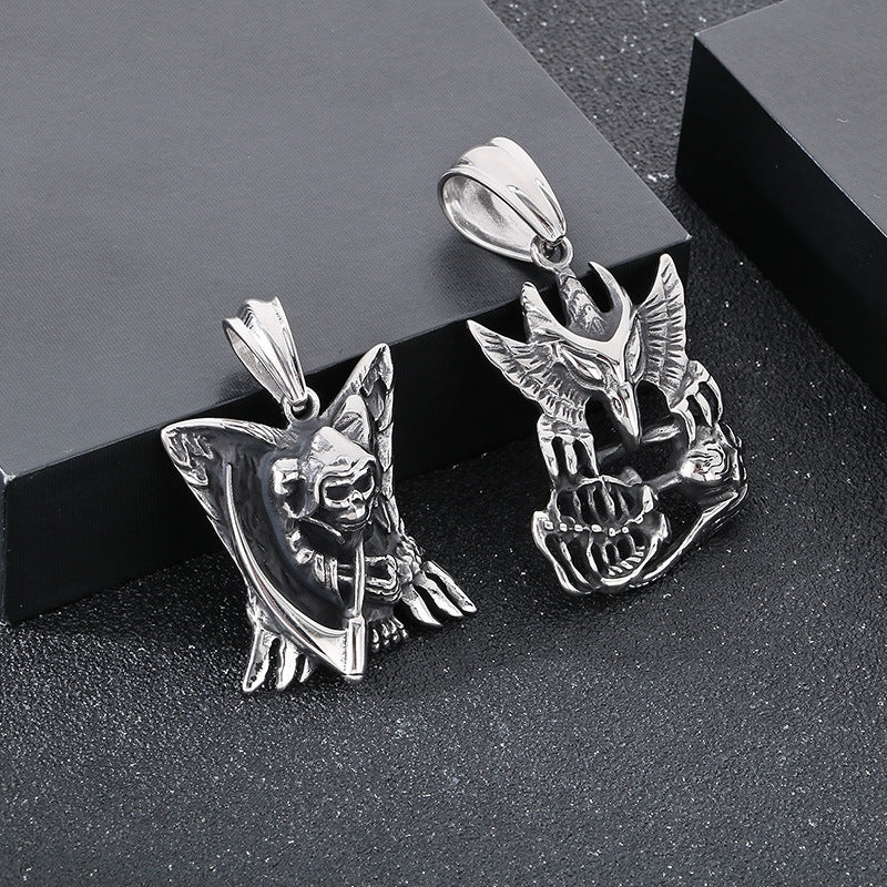 Evil Ghost Pendant, Retro Devil's Claw Masked Muse Skull Titanium Steel Pendant Necklace