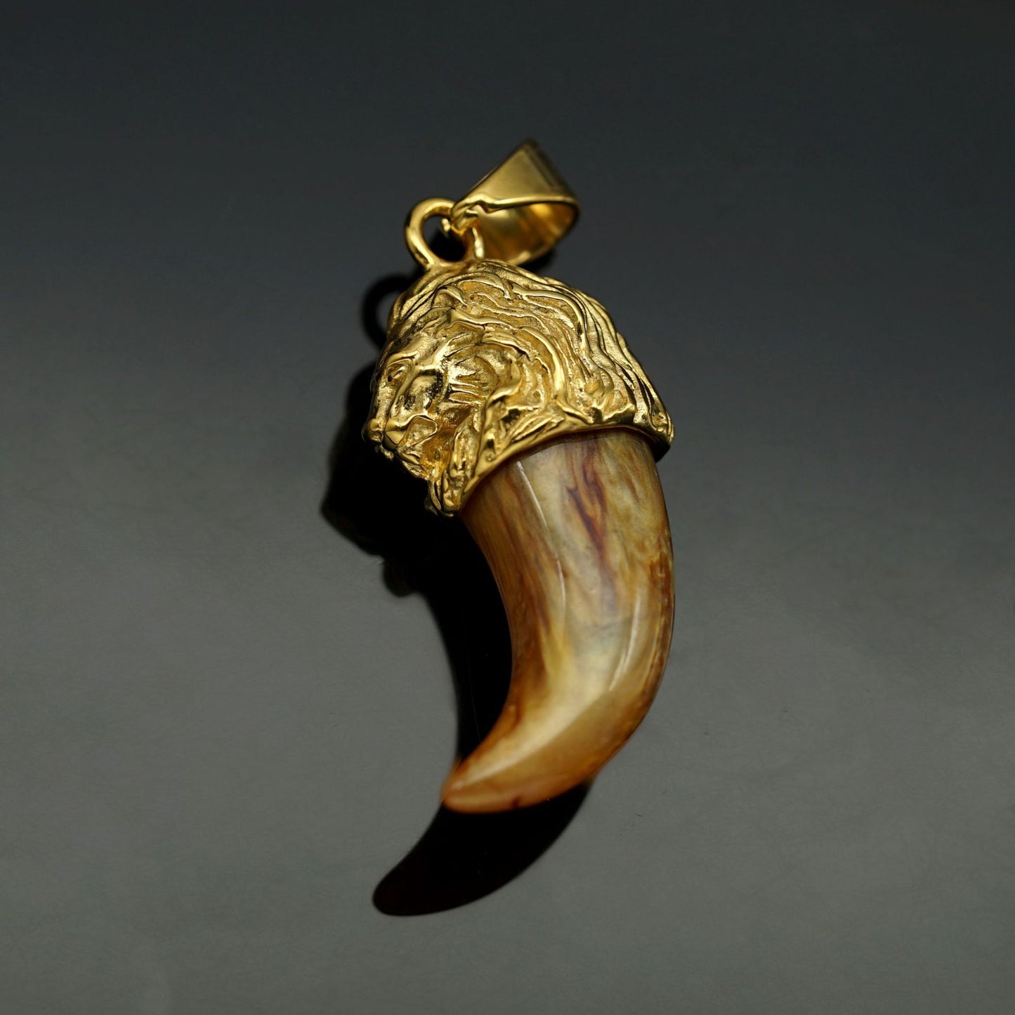 Planderful Lion Head Pendant Titanium Steel Gold Plated Wolf Fang Resin Unisex Hip Hop Statement Jewelry