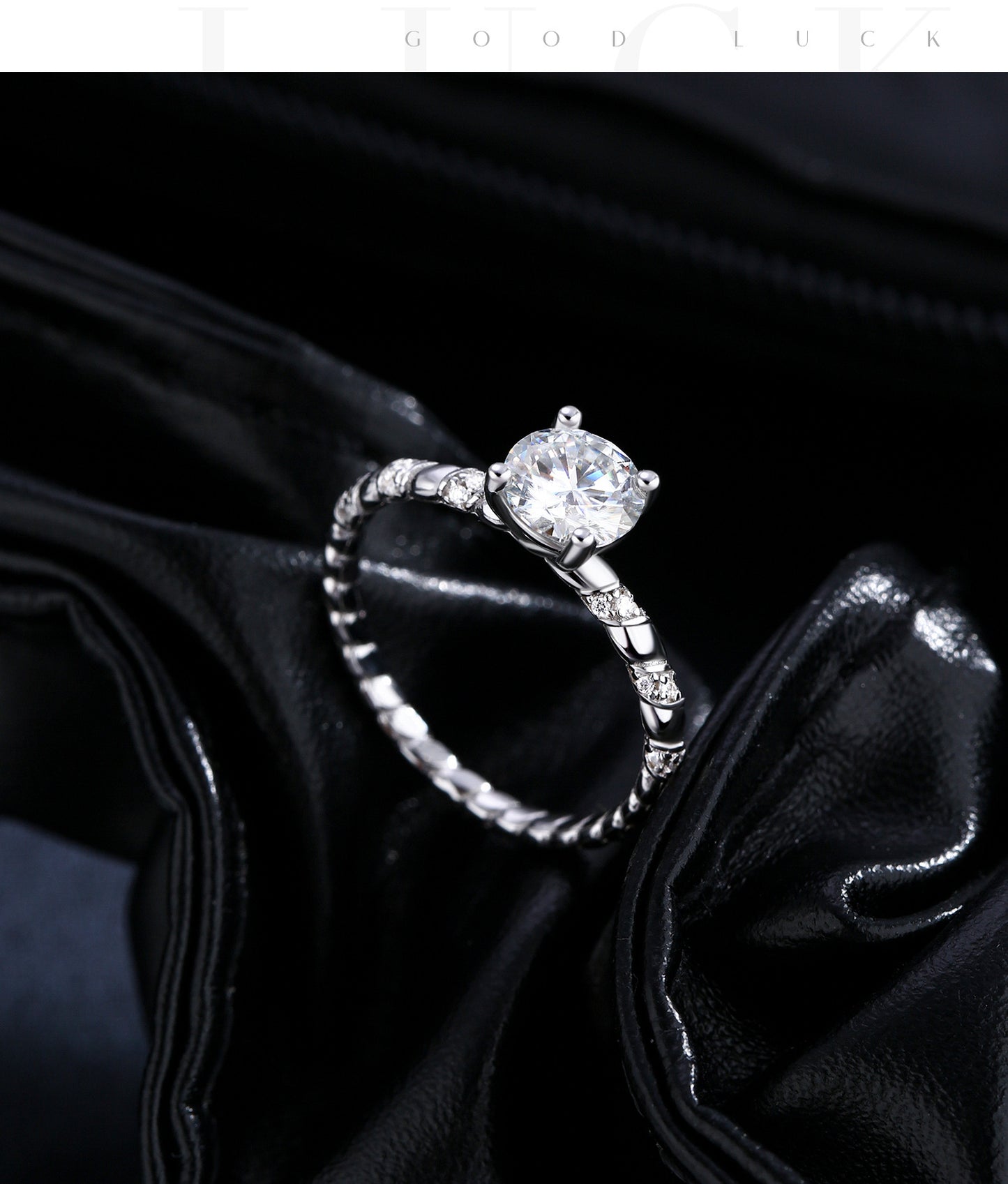 Planderful Moissanite Sparkling Ring – Elegant Light Luxury Design