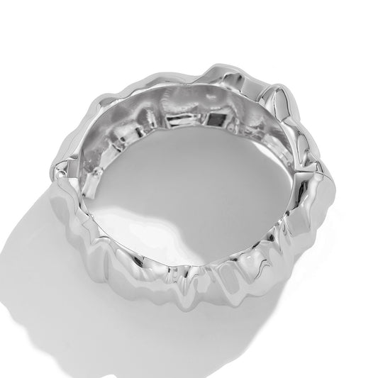 Heavy Industry Scenery Surface Bracelet Retro Metal Hug Bracelet