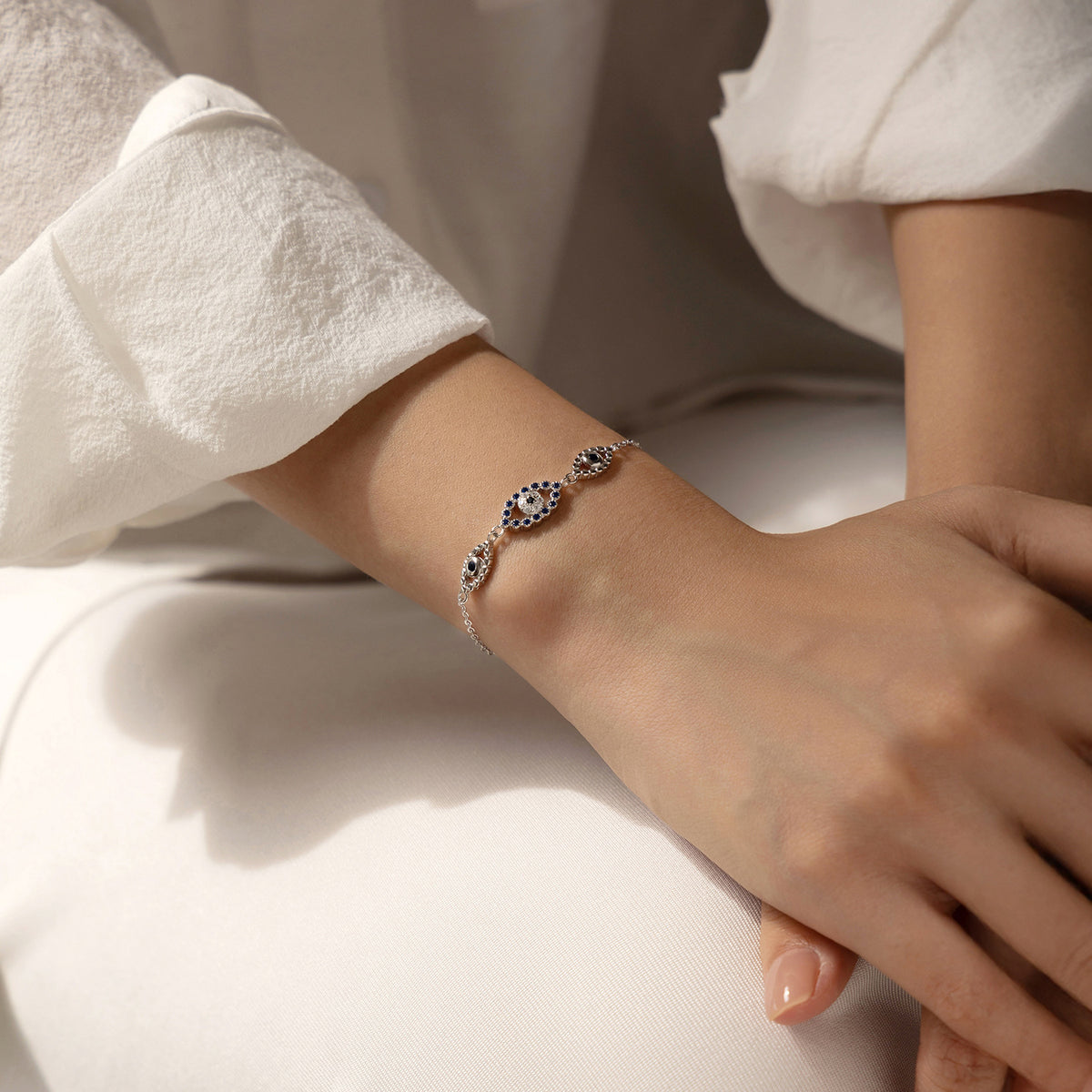 925 Sterling Silver Blue Eye Openwork Bracelet