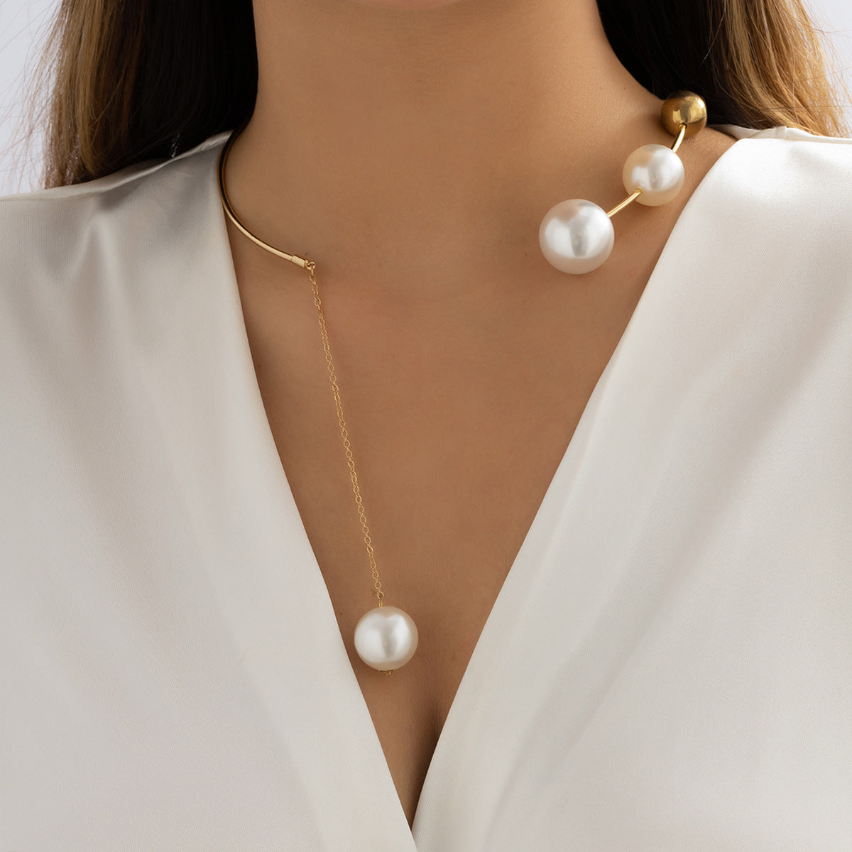 Planderful Vienna Verve Statement Necklace Metal Fringe With Imitation Pearl Asymmetric Collar For Modern Women