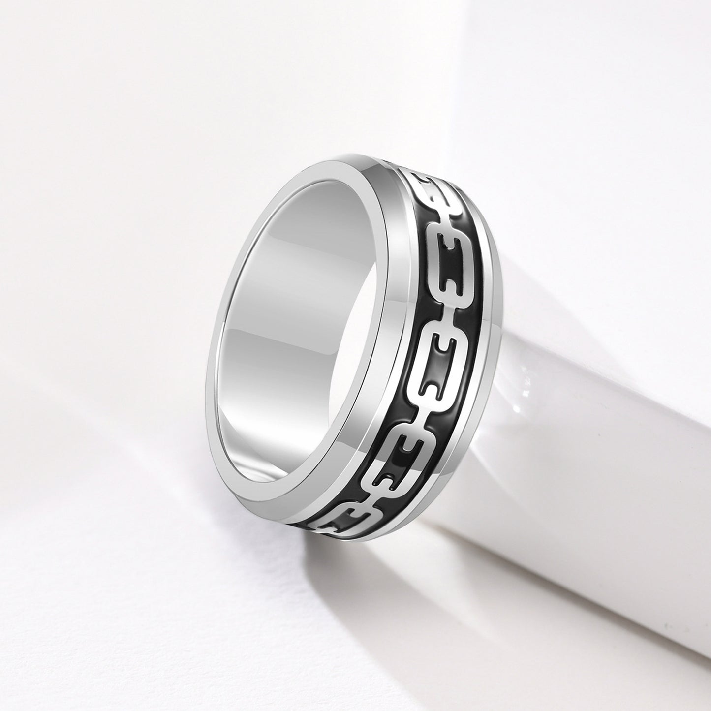 Stainless Steel Corroded Chain Drop Vinyl Ring Jewelry Accessories