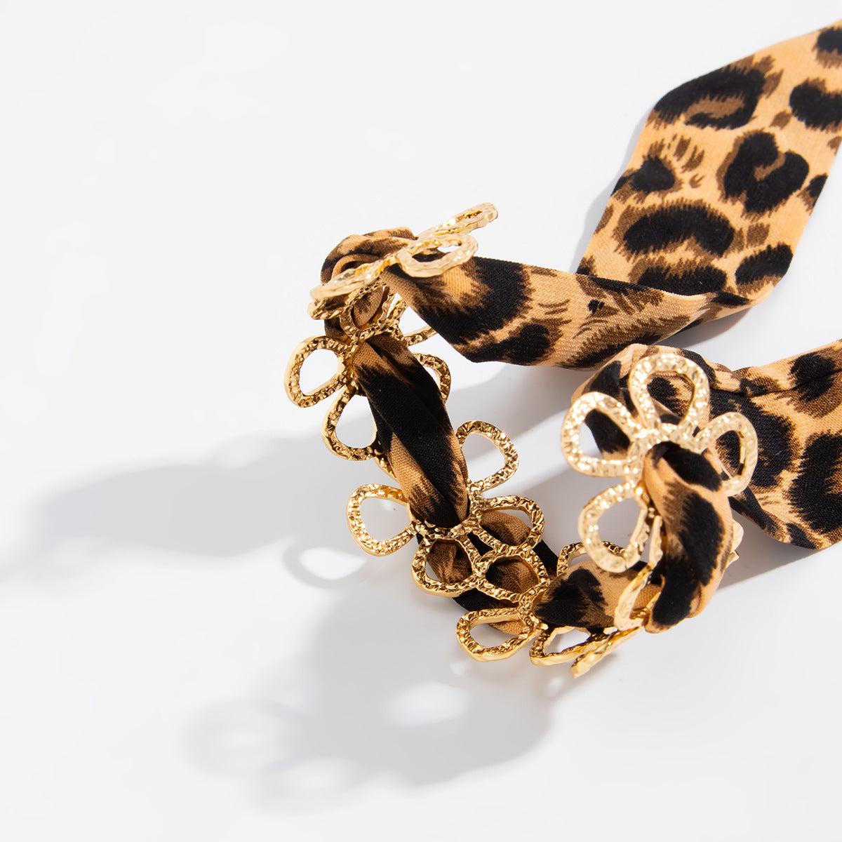Planderful Silk Scarf Opening Bracelet Vintage Retro Gold Tone For Women Starfish Flower Engraved