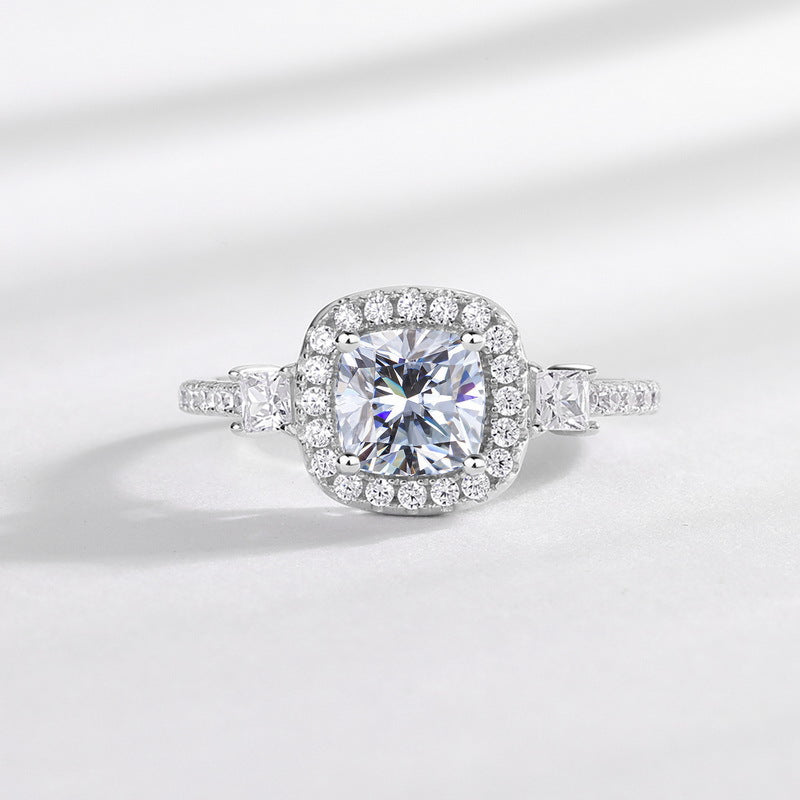 Planderful Classic Moissanite Sterling Silver Ring – 6 × 6 mm, 1 ct