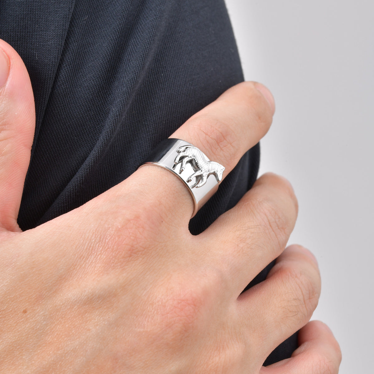 Spring & Summer Unique Index Finger Ring Stainless Steel Spider Opening Horse