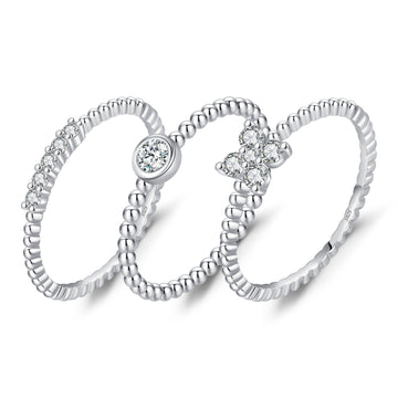 Planderful Moissanite Clover Ring – Stunning Sparkle with Moissanite Clarity