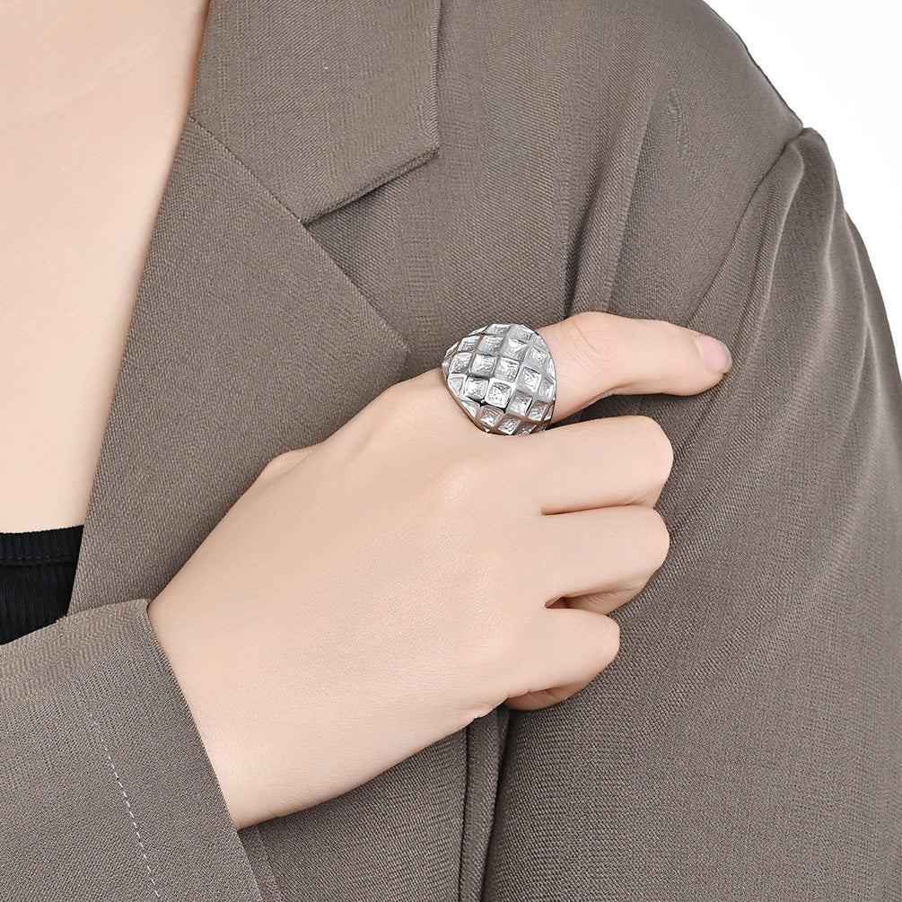 Planderful Everyday Genie Gold Plated Honeycomb Titanium Steel Ring For Daily Wear