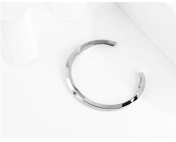 Planderful Jewelry Titanium Steel Mens Bracelet Minimalist Mobius Inspired Design With Customizable Lettering